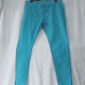 BlankNYC Stretch Skinny Jeans in Sky Blue!